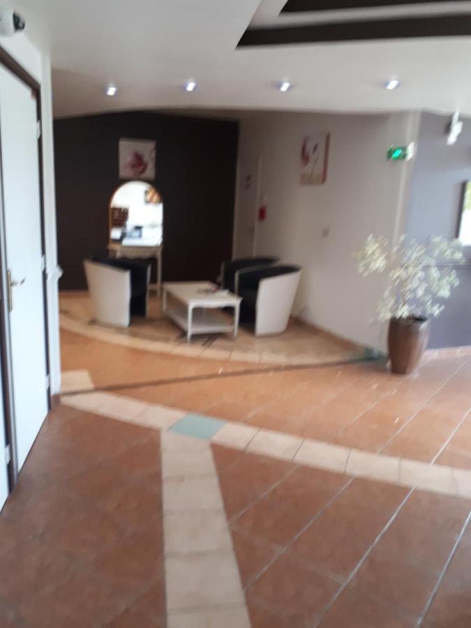 Hotel Albatros Mouans-Sartoux Εξωτερικό φωτογραφία